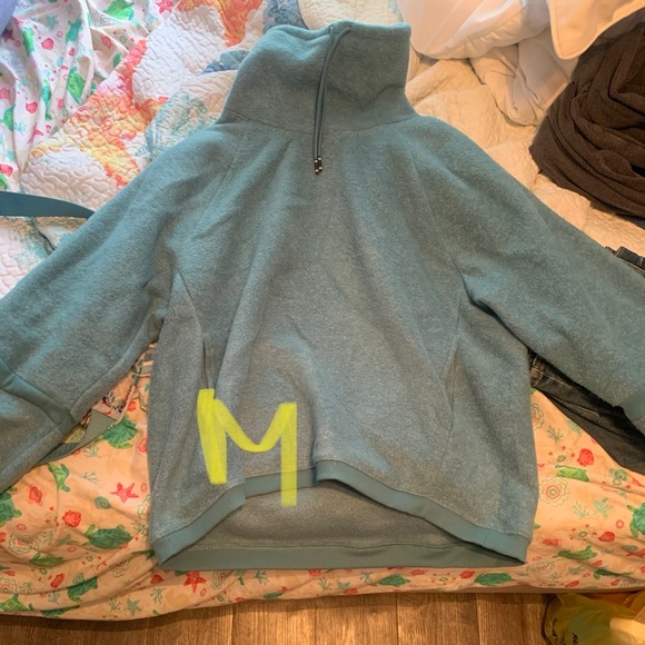 Turtle neck Nike pull over - Picture 1 of 5